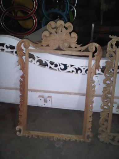 wooden mirror CodeWM100D size 110x90cm