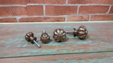 Brass Pumpkin Handle size 20 mm and 30mm.